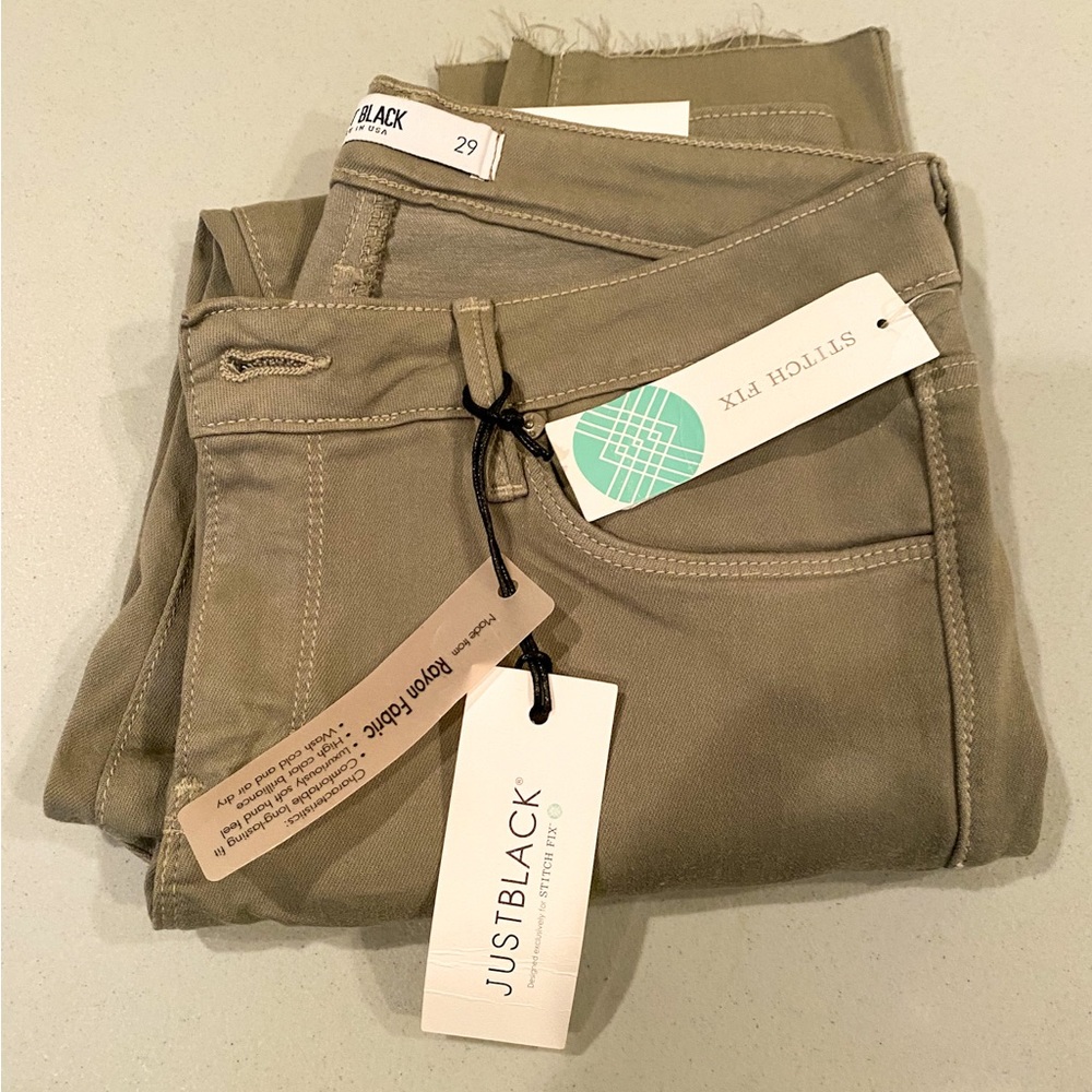 NWT Just Black Blake Scissor Cut Hem Skinny Jean size 29 / 8 Sage Green